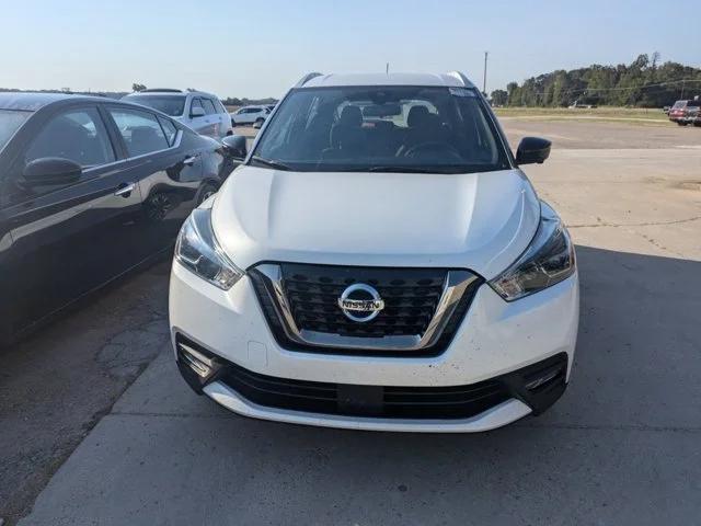 2020 Nissan Kicks SR Xtronic CVT