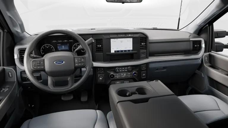 2024 Ford 600 XLT