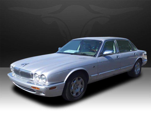 2002 Jaguar XJ8