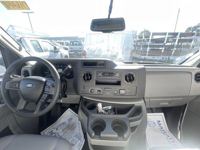 2025 Ford E-450 Cutaway E-450 SUPER DUTY