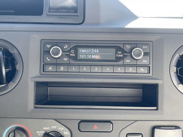 2025 Ford E-450 Cutaway E-450 SUPER DUTY