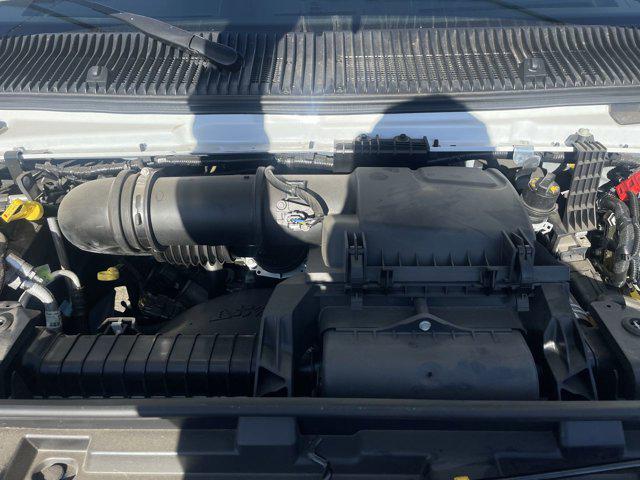 2025 Ford E-450 Cutaway E-450 SUPER DUTY