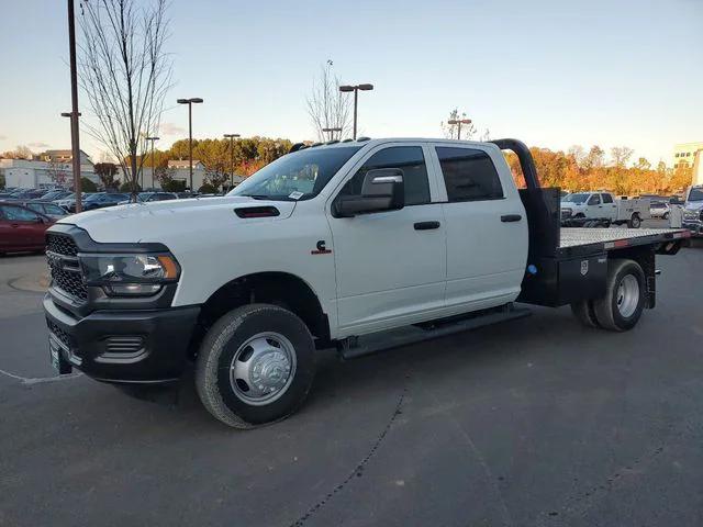 2024 RAM Ram 3500 Chassis Cab RAM 3500 TRADESMAN CREW CAB CHASSIS 4X4 60 CA