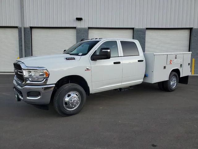 2024 RAM Ram 3500 Chassis Cab RAM 3500 TRADESMAN CREW CAB CHASSIS 4X4 60 CA