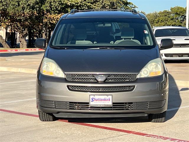 2005 Toyota Sienna LE