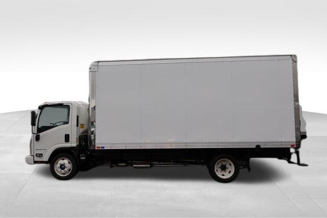 2025 Chevrolet 4500 LCF Gas 18' BOX