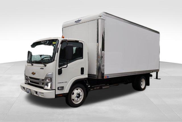 2025 Chevrolet 4500 LCF Gas 18' BOX
