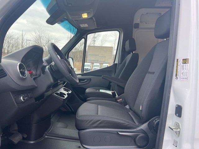 2025 Mercedes-Benz Sprinter 3500 Cargo 170 WB