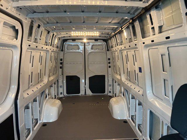 2025 Mercedes-Benz Sprinter 3500 Cargo 170 WB