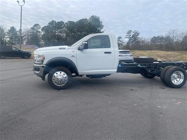 2024 RAM Ram 5500 Chassis Cab RAM 5500 TRADESMAN CHASSIS REGULAR CAB 4X4 84 CA