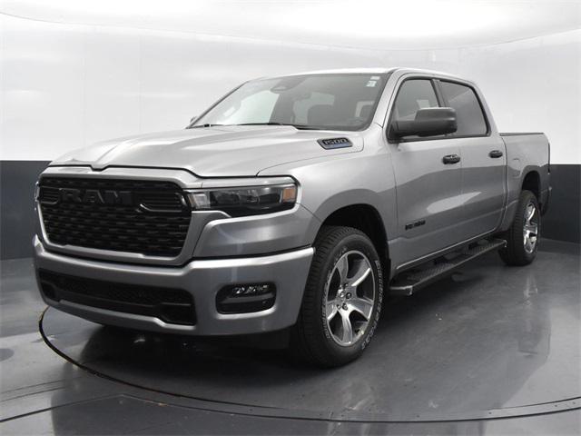 2025 RAM Ram 1500 RAM 1500 TRADESMAN CREW CAB 4X2 57 BOX