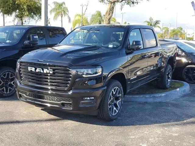 2025 RAM Ram 1500 RAM 1500 LARAMIE CREW CAB 4X4 57 BOX