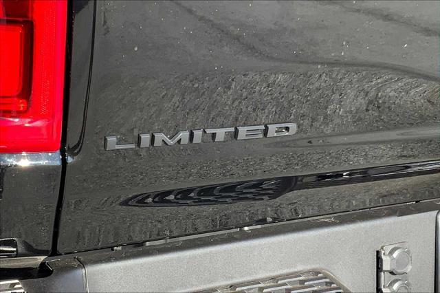 2025 RAM Ram 1500 RAM 1500 LIMITED CREW CAB 4X4 57 BOX