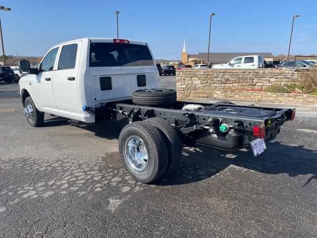 2024 RAM Ram 3500 Chassis Cab RAM 3500 TRADESMAN CREW CAB CHASSIS 4X4 60 CA