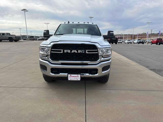 2024 RAM Ram 3500 RAM 3500 TRADESMAN CREW CAB 4X4 8 BOX