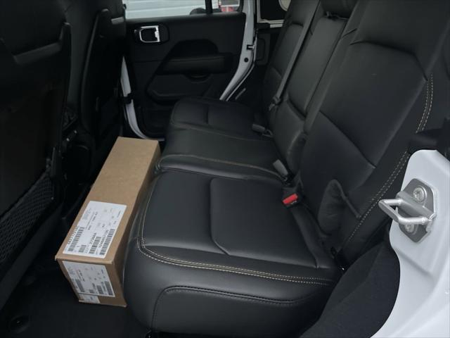 New 2025 Jeep Wrangler Sahara New 2025 Jeep Wrangler Sahara