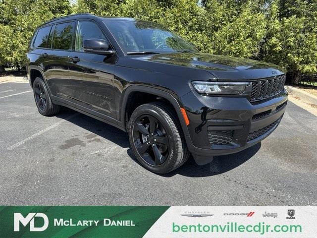 2025 Jeep Grand Cherokee GRAND CHEROKEE L ALTITUDE 4X4