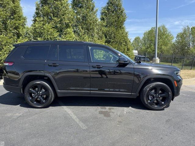 2025 Jeep Grand Cherokee GRAND CHEROKEE L ALTITUDE 4X4