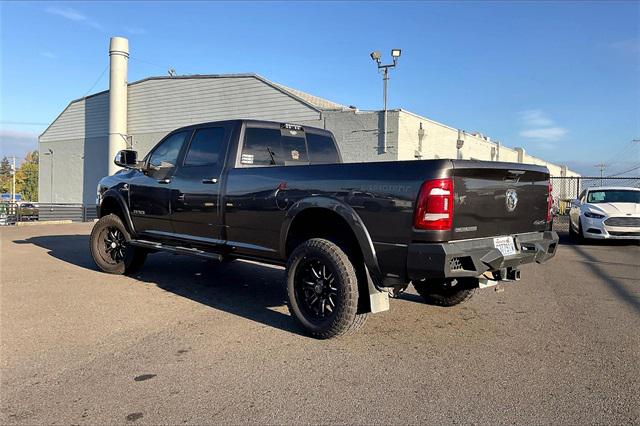 2020 RAM 3500 Laramie Crew Cab 4x4 8 Box