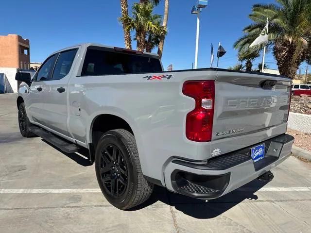 2024 Chevrolet Silverado 1500 4WD Crew Cab Standard Bed Custom