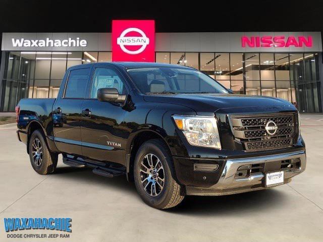 2023 Nissan TITAN Crew Cab SV 4x2