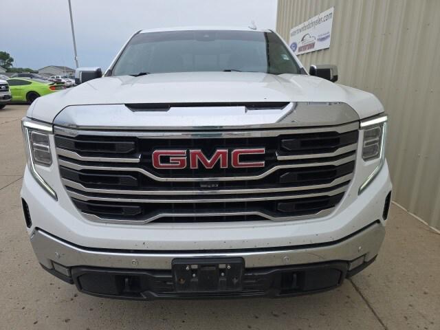 2022 GMC Sierra 1500 4WD Crew Cab Short Box SLT 2022 GMC Sierra 1500 4WD Crew Cab Short Box SLT