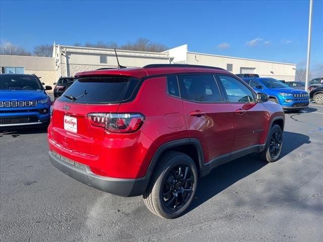 2025 Jeep Compass COMPASS LATITUDE 4X4