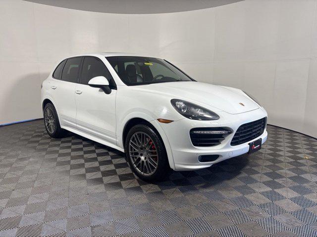 2014 Porsche Cayenne GTS 2014 Porsche Cayenne GTS