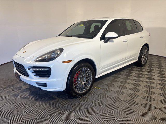 2014 Porsche Cayenne GTS 2014 Porsche Cayenne GTS