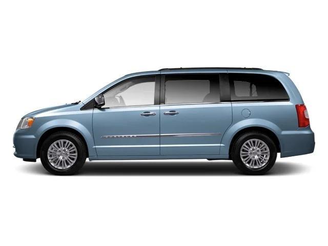 2013 Chrysler Town and Country Touring-L