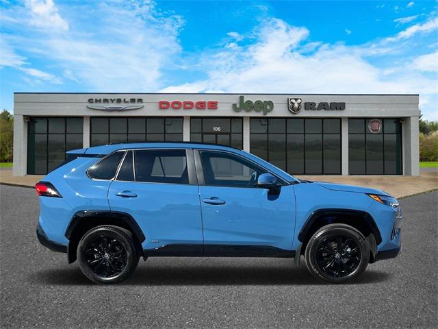 2024 Toyota RAV4 Hybrid SE