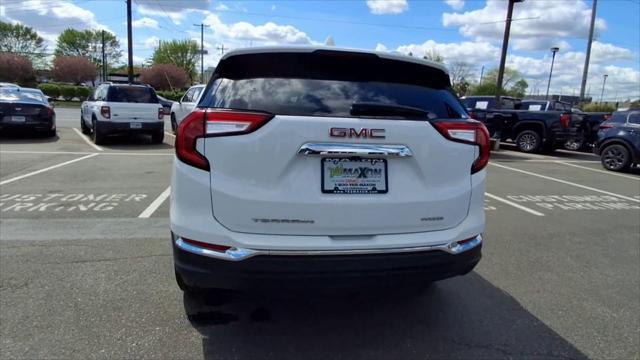 2024 GMC Terrain AWD SLT