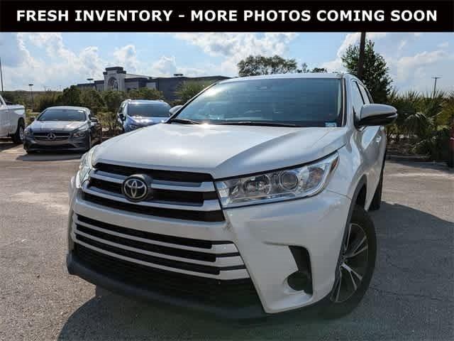 2019 Toyota Highlander LE