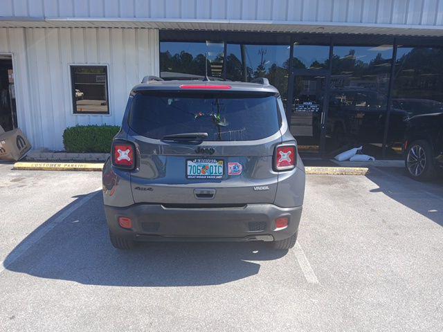 2022 Jeep Renegade Altitude 4x4