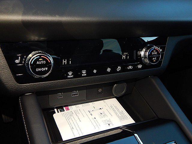2025 Mitsubishi Outlander PHEV SE S-AWC
