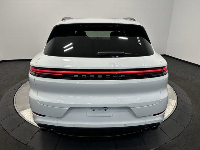 2025 Porsche Cayenne E-Hybrid