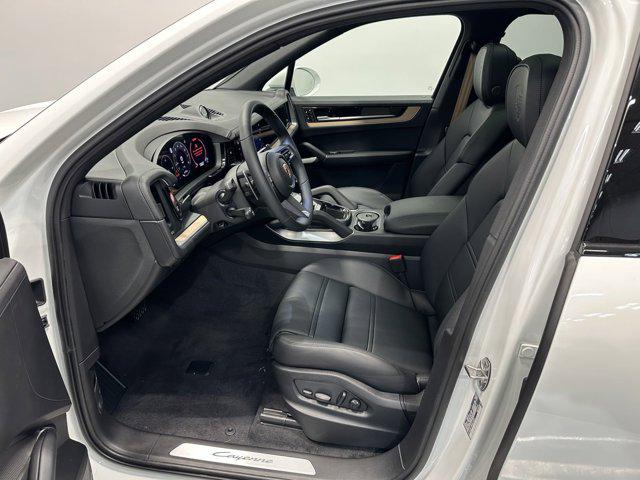 2025 Porsche Cayenne E-Hybrid