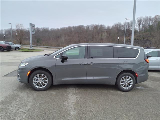 2025 Chrysler Pacifica PACIFICA SELECT AWD