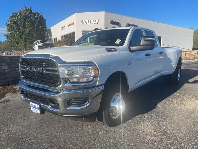 2024 RAM Ram 3500 RAM 3500 TRADESMAN CREW CAB 4X4 8 BOX