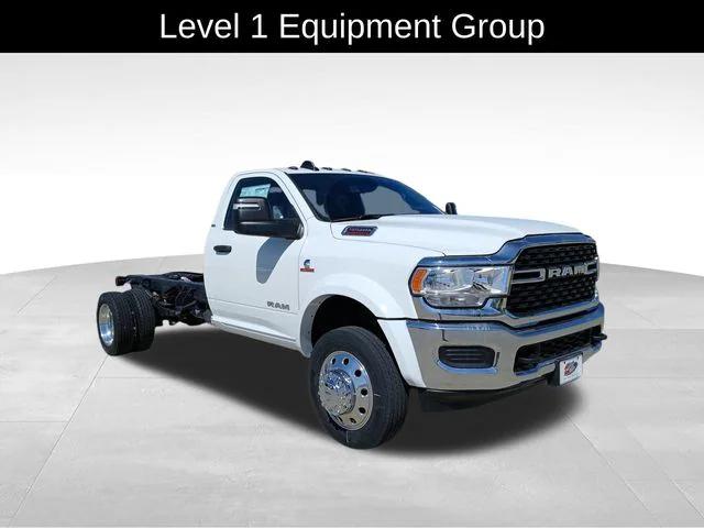 2024 RAM Ram 5500 Chassis Cab RAM 5500 SLT CHASSIS REGULAR CAB 4X4 84 CA