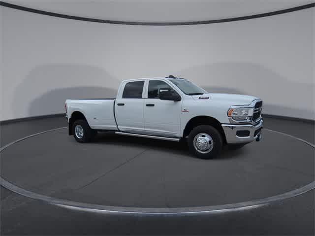 2024 RAM Ram 3500 RAM 3500 TRADESMAN CREW CAB 4X4 8 BOX