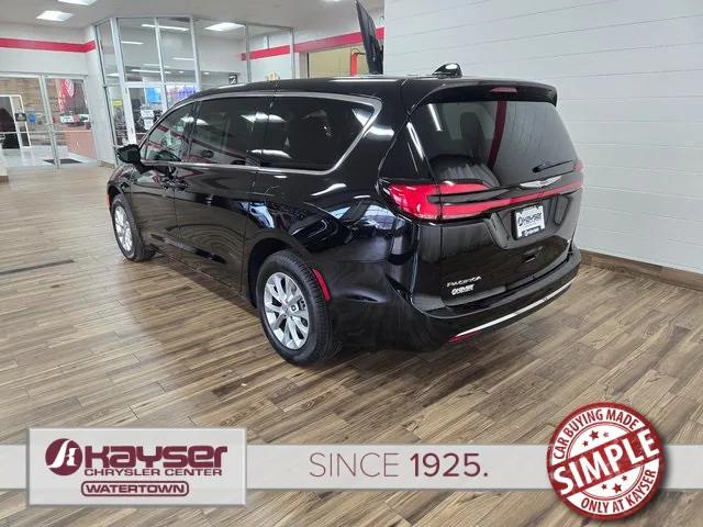 2025 Chrysler Pacifica PACIFICA SELECT AWD