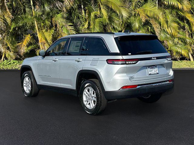 2025 Jeep Grand Cherokee GRAND CHEROKEE LAREDO 4X4