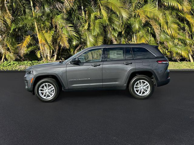 2025 Jeep Grand Cherokee GRAND CHEROKEE LAREDO X 4X4