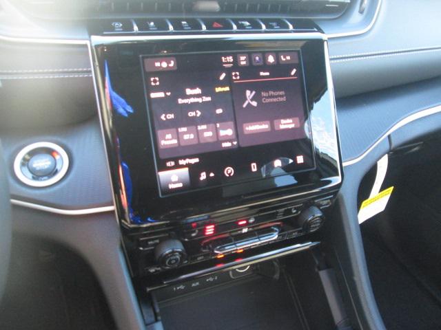 2025 Jeep Grand Cherokee GRAND CHEROKEE ALTITUDE 4X4