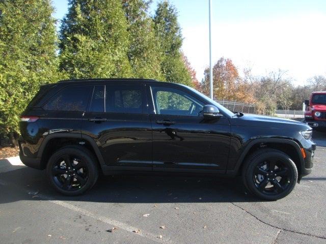 2025 Jeep Grand Cherokee GRAND CHEROKEE ALTITUDE 4X4