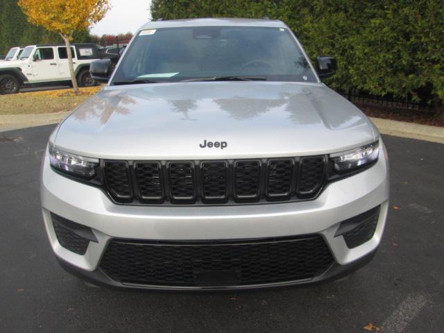 2025 Jeep Grand Cherokee GRAND CHEROKEE ALTITUDE 4X4