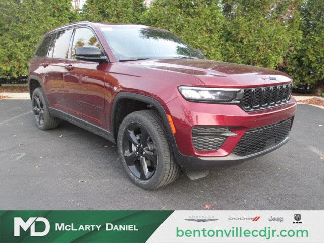 2025 Jeep Grand Cherokee GRAND CHEROKEE ALTITUDE 4X4