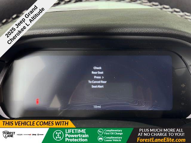 2025 Jeep Grand Cherokee GRAND CHEROKEE L ALTITUDE 4X2