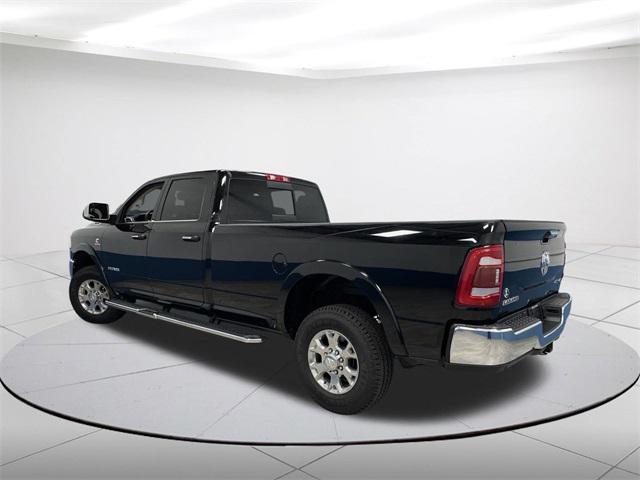 2020 RAM 3500 Laramie Crew Cab 4x4 8 Box